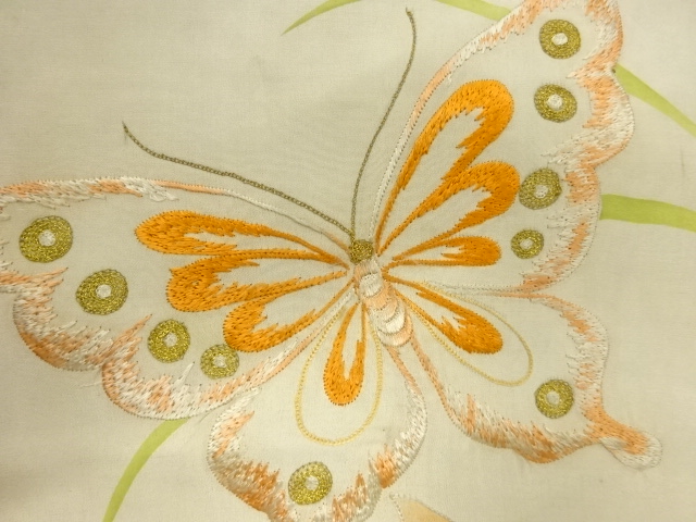 アンティーク　芝草に蝶模様刺繍名古屋帯